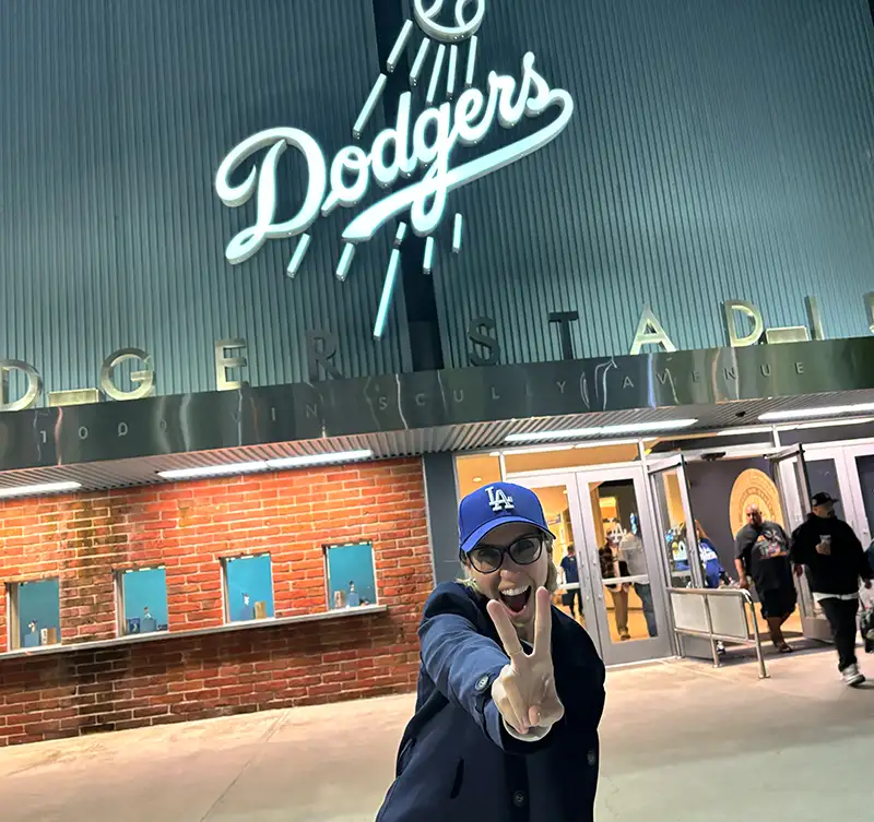 Maria Elisa no jogo do LA Dodgers