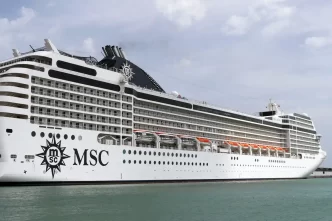 MSC World Cruises 2027 visitará 25 países em 121 noites