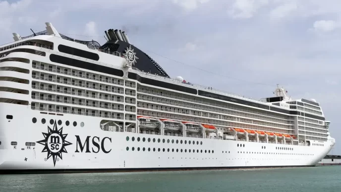 MSC World Cruises 2027 visitará 25 países em 121 noites