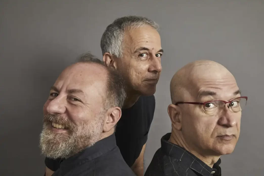 Os Paralamas do Sucesso fazem show na Farmasi Arena no Rio de Janeiro