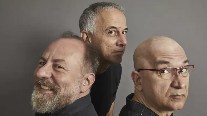 Os Paralamas do Sucesso fazem show na Farmasi Arena no Rio de Janeiro