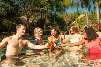 Discovery Cove tem promoções exclusivas para 2025 e 2026