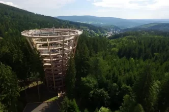 Descubra a República Tcheca das alturas: Vistas panorâmicas, trilhas e pontes suspensas
