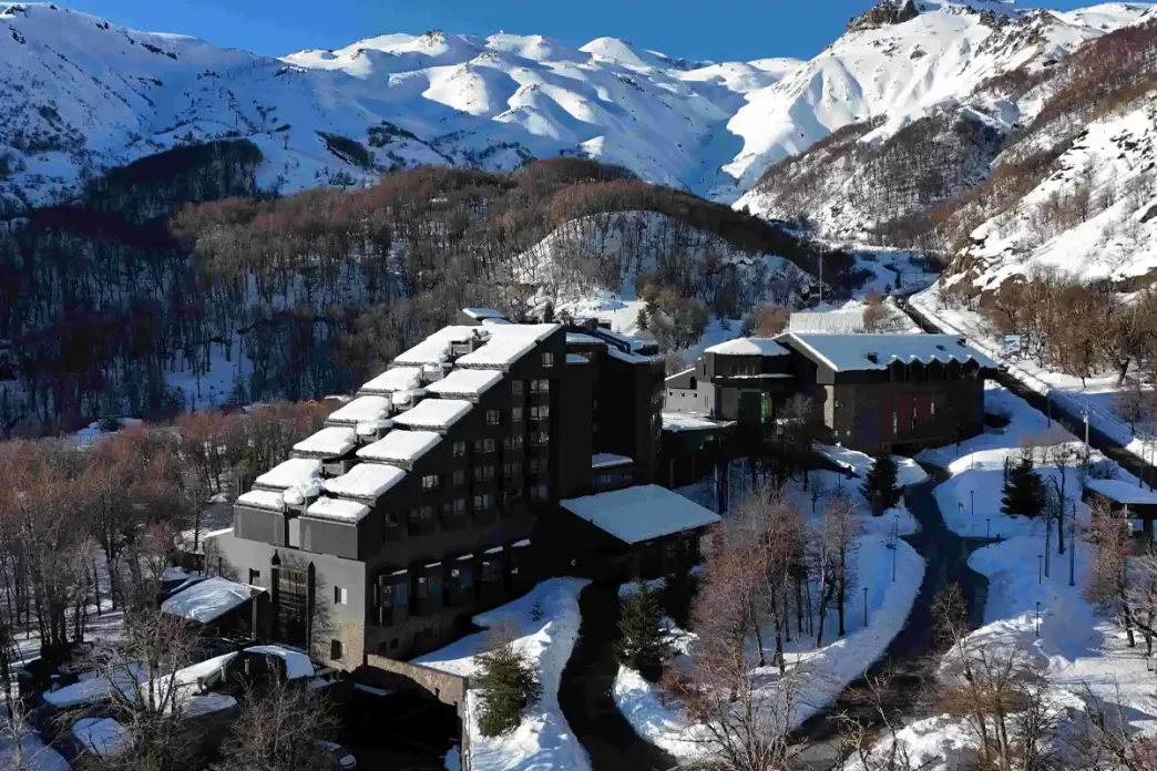 Termas Chillán reabre para temporada de neve 2025 com novidades